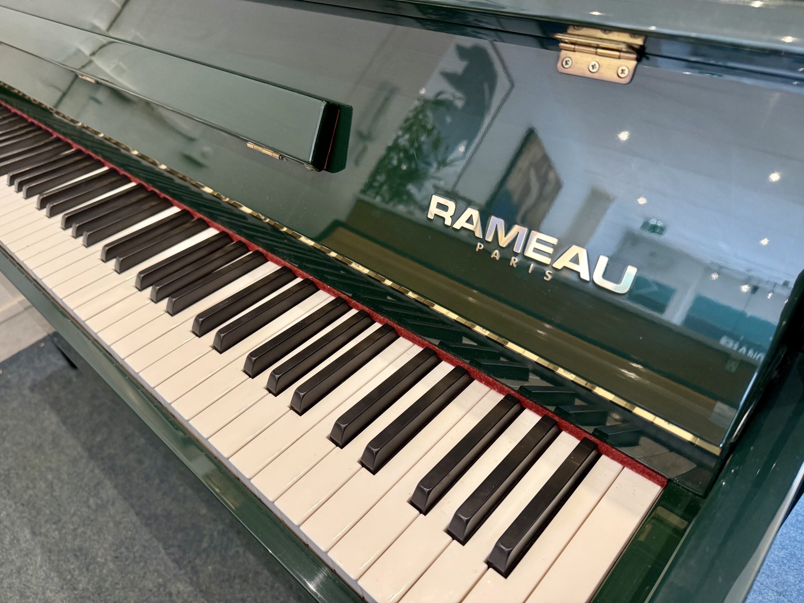 Piano Image