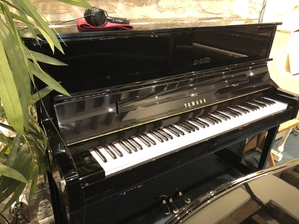 YAMAHA YU11 TA2 SILENT – TRANSACOUSTIC