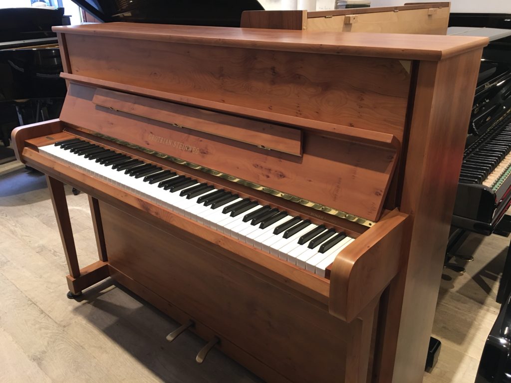 GROTRIAN-STEINWEG 116 CARAT