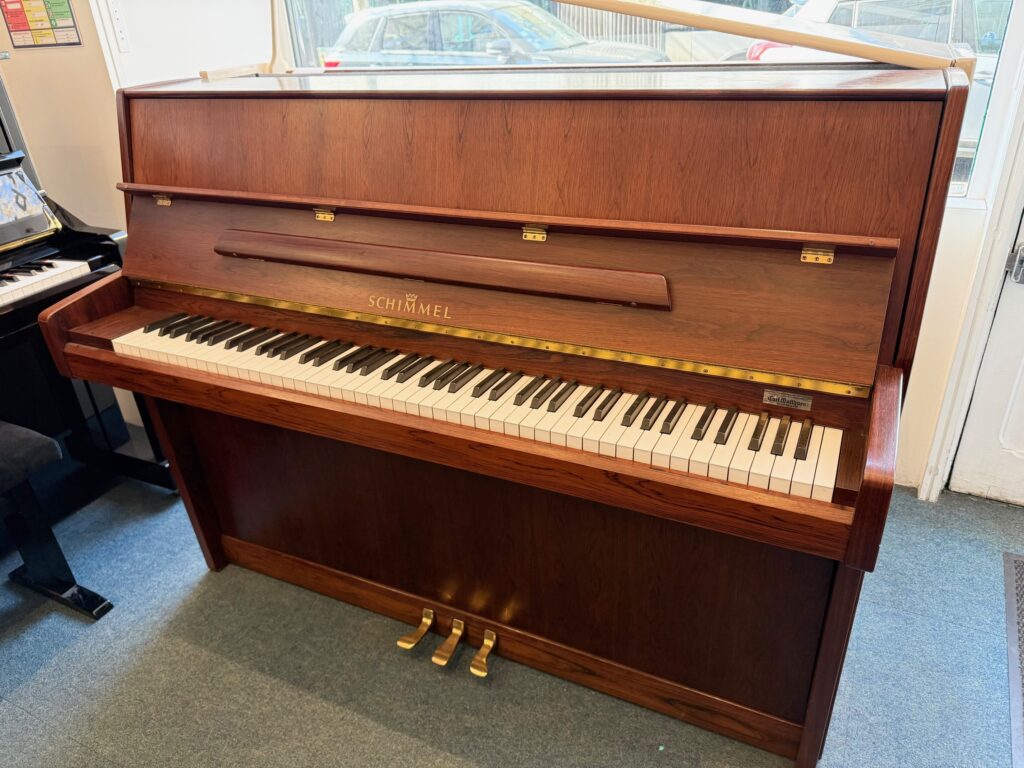 SCHIMMEL 114 M Palissandre