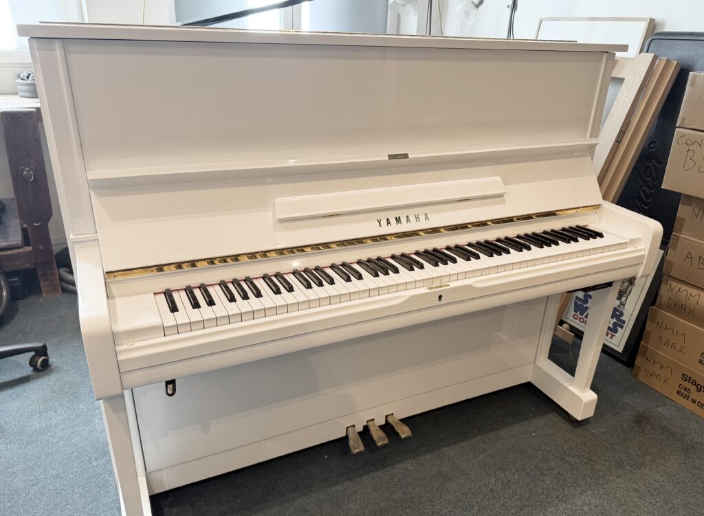 YAMAHA U1 Laqué Blanc Silent PIAMATE RR1000