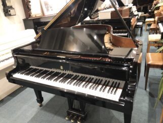 STEINWAY & SONS B211 de 1991 Hambourg