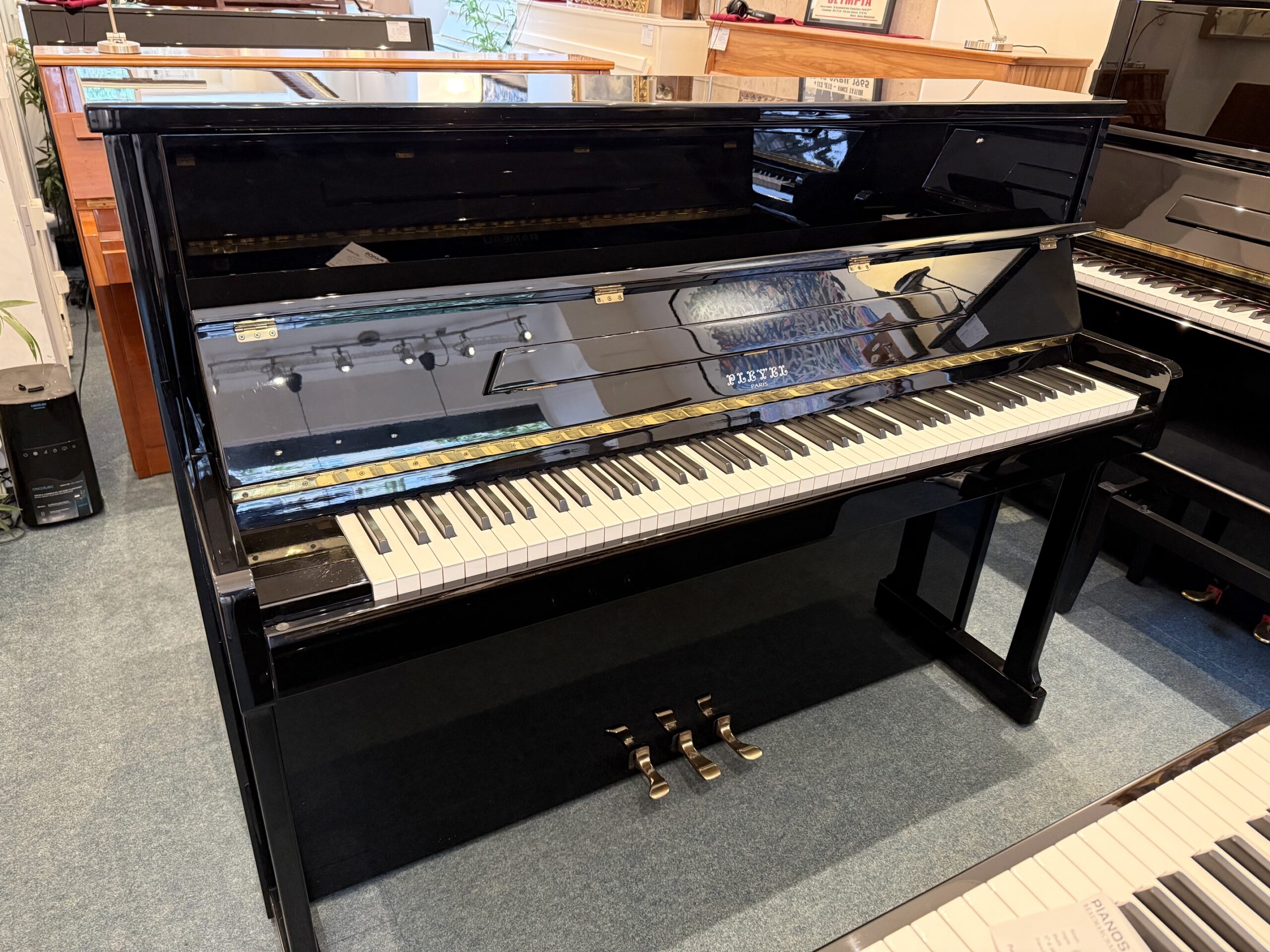 Piano Image