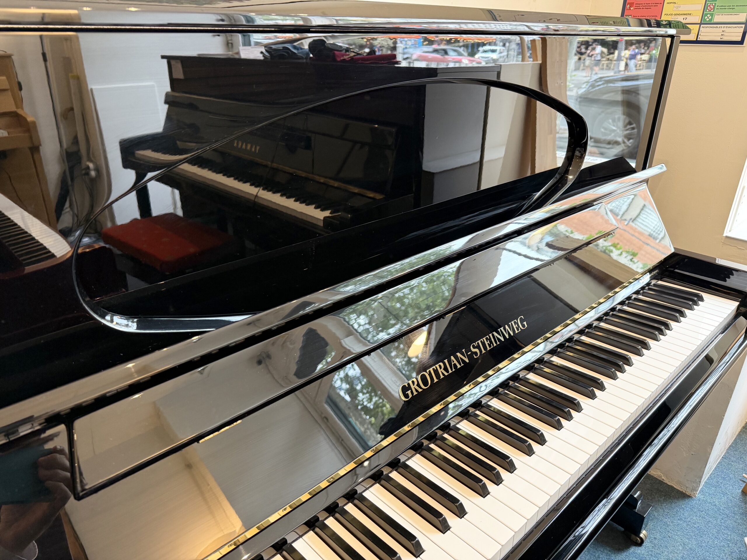 Piano Image